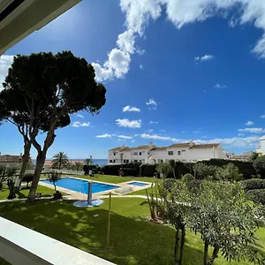 https://apartamento-los-cisnes.1costadelsol.com